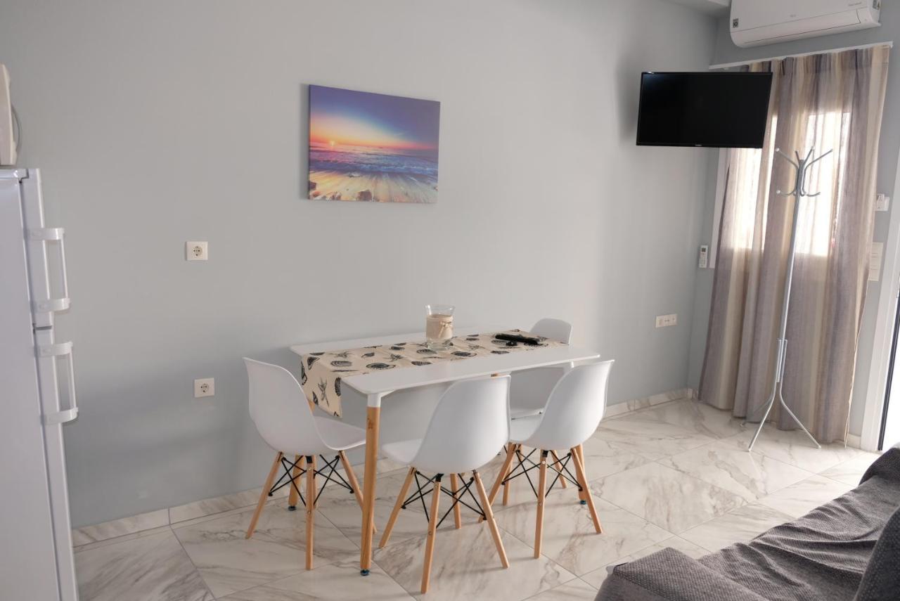 Bright & Comfy Apartments Near The Beach コス・タウン エクステリア 写真